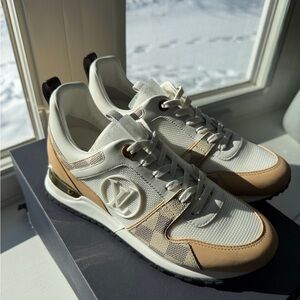 Louis Vuitton Designer sneaker | Women’s 7